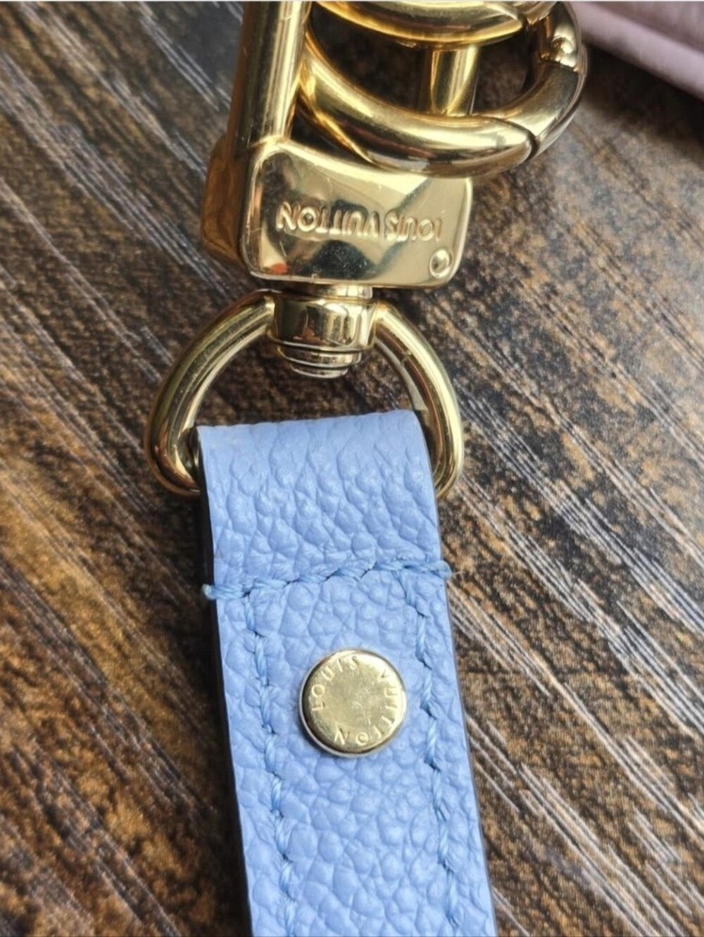 Louis Vuitton Empreinte Giant Monogram Limited Edition "By The Pool" Trio Pouch - Picture 8 of 9